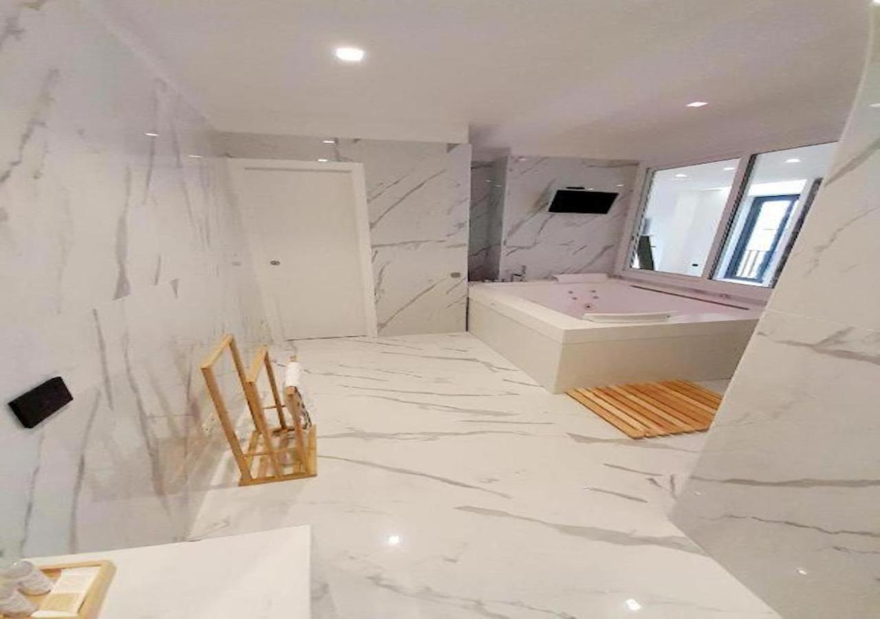 נאפולי President Plaza Vip Suite Spa By Babylon Stay מראה חיצוני תמונה