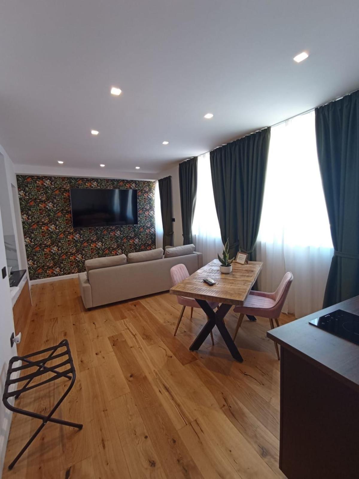 נאפולי President Plaza Vip Suite Spa By Babylon Stay מראה חיצוני תמונה