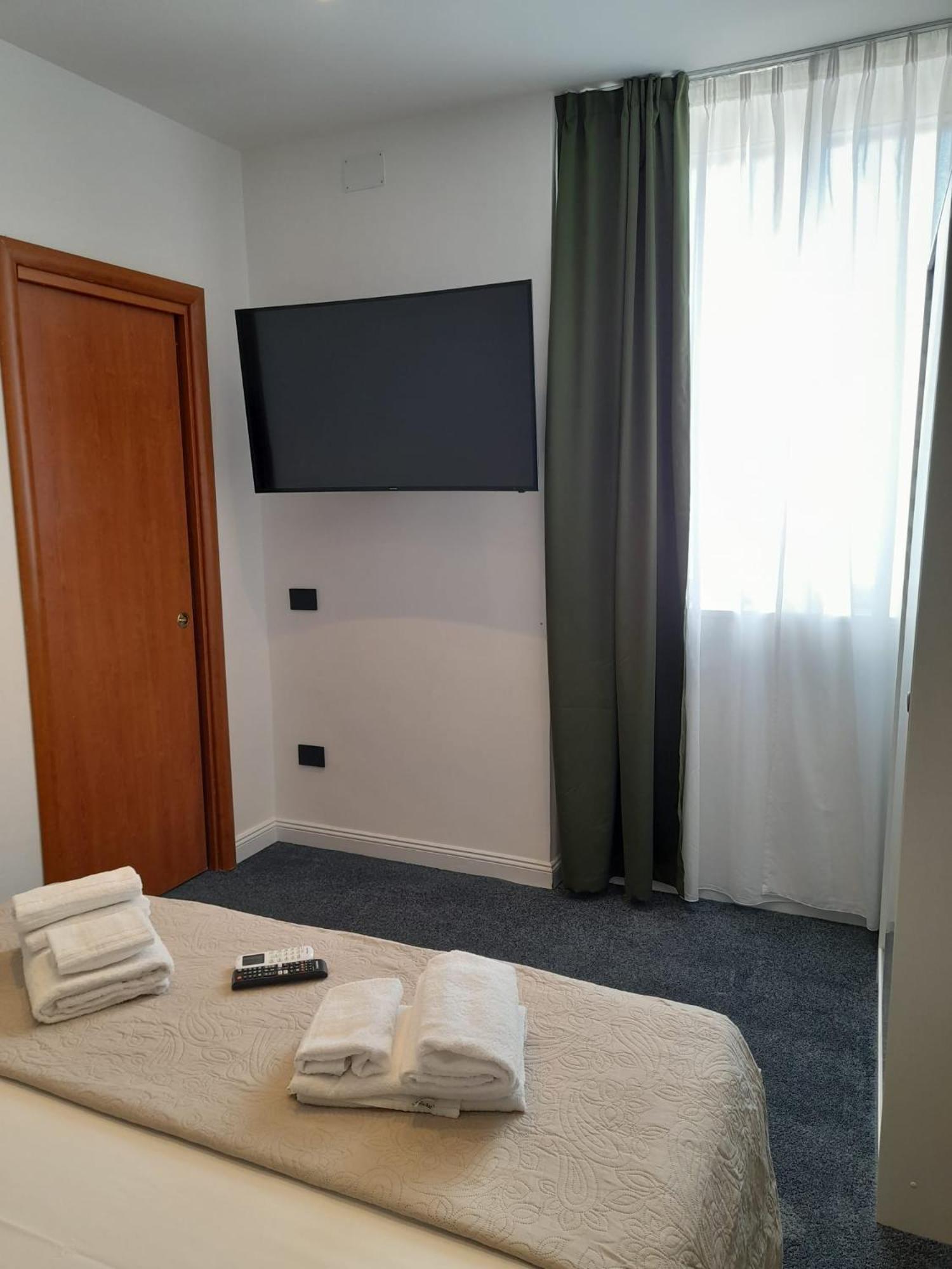 נאפולי President Plaza Vip Suite Spa By Babylon Stay מראה חיצוני תמונה